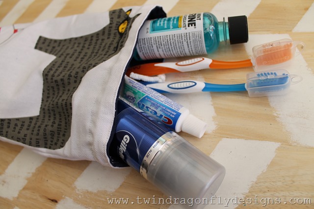 Camping Toiletries Bag (25) Camping Toiletries Bag (25)