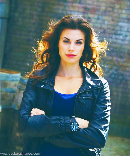 meghan ory linda sensual sexy sedutora desbaratinando  (5)