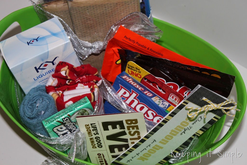 [%2523ad%2520Date-night-basket-with-coupon-book%2520%2523TheMoodStirkes%2520%252817%2529%255B3%255D.jpg]