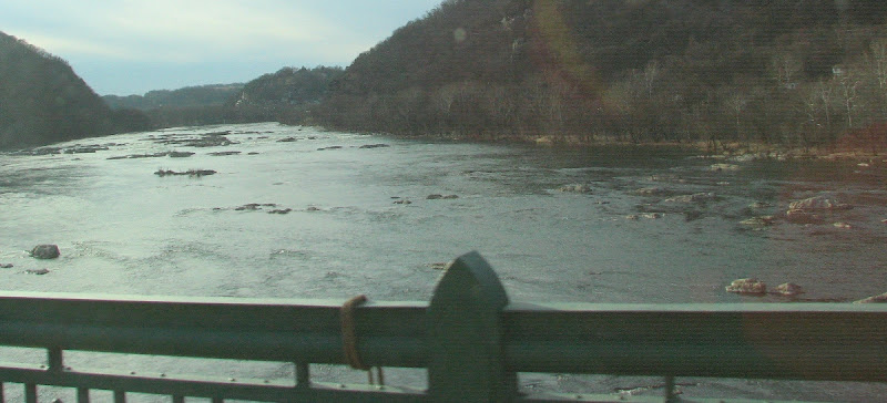 09  Crossing the Potomac