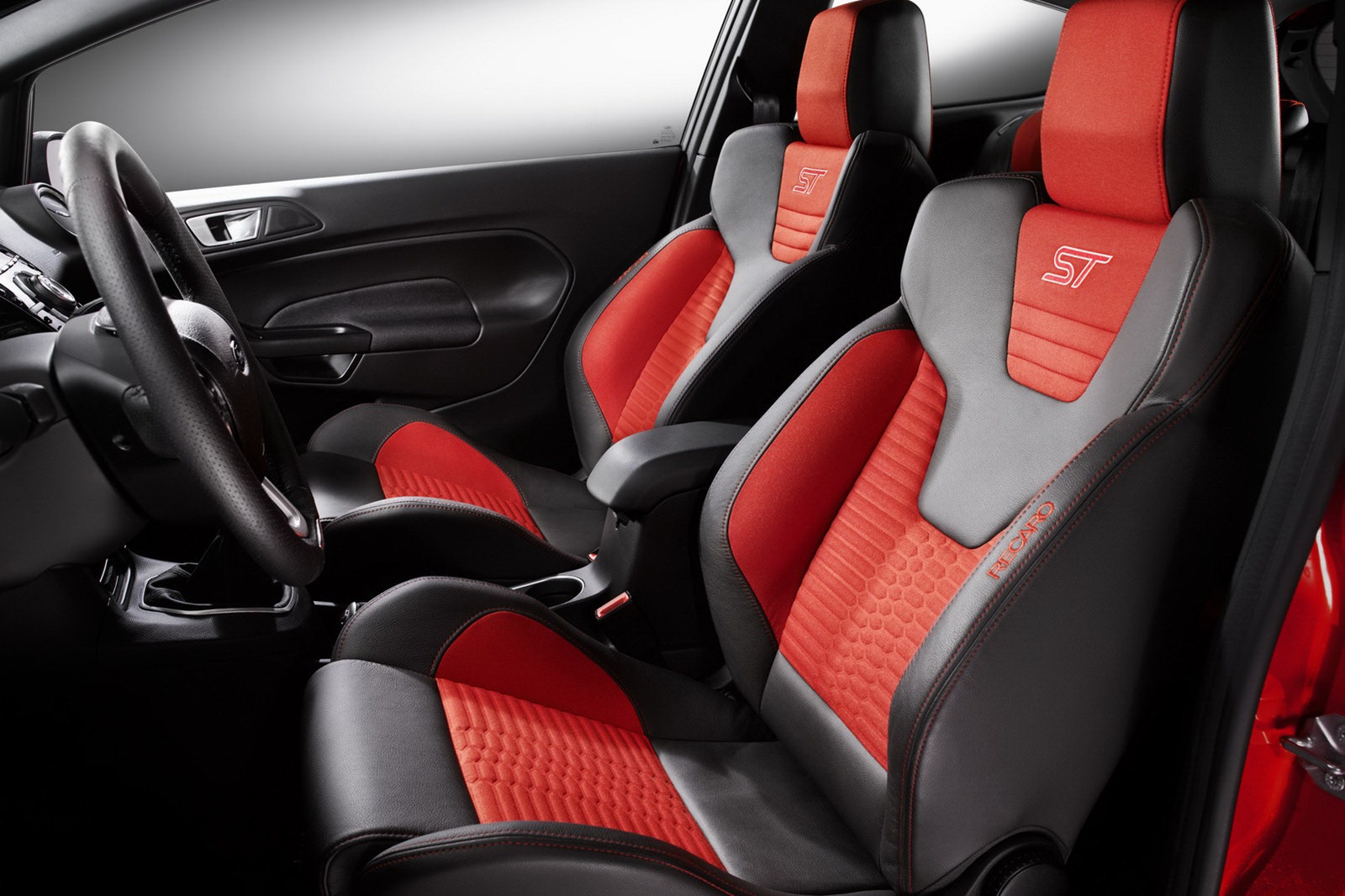 2012-Ford-Fiesta-ST-11%255B2%255D.jpg