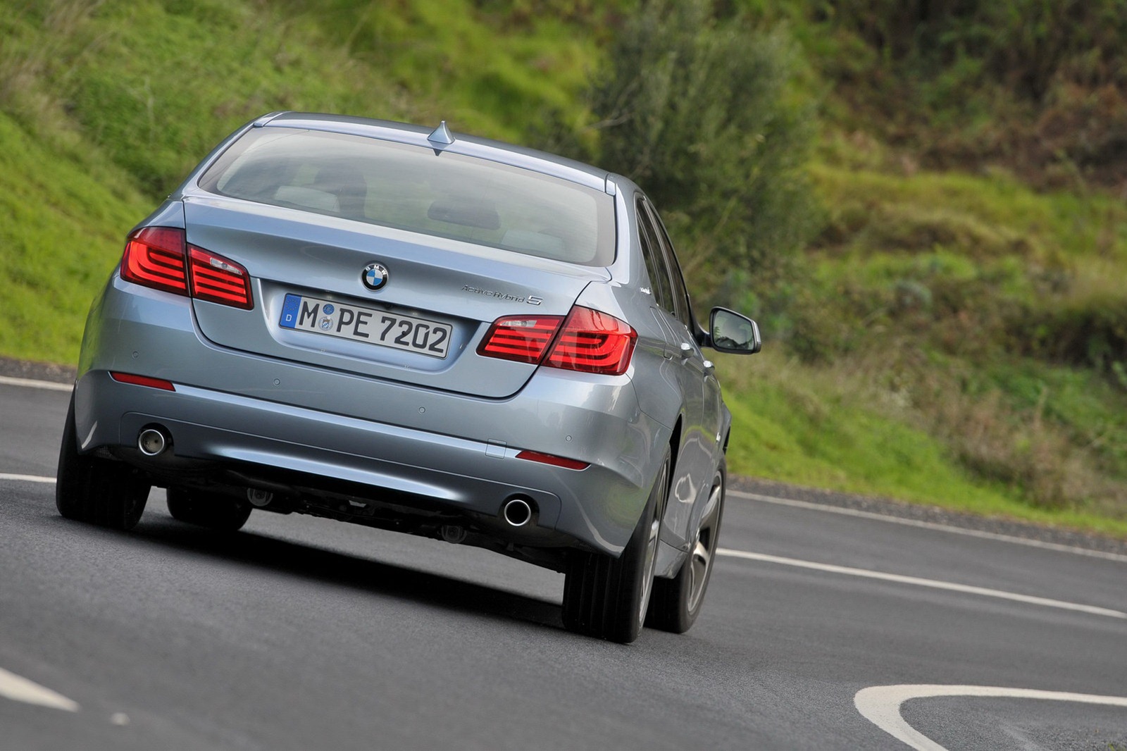 [BMW-ActiveHybrid-67%255B4%255D.jpg]