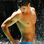 Veja esse e outros ensaios no http://www.my.opera.com/theboyv02