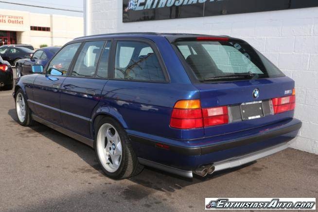 [1993-BMW-M5-Touring-5%255B2%255D.jpg]