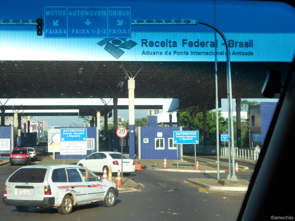 [Aduana-Brasileira-na-Ponte-da-Amizad%255B2%255D.jpg]