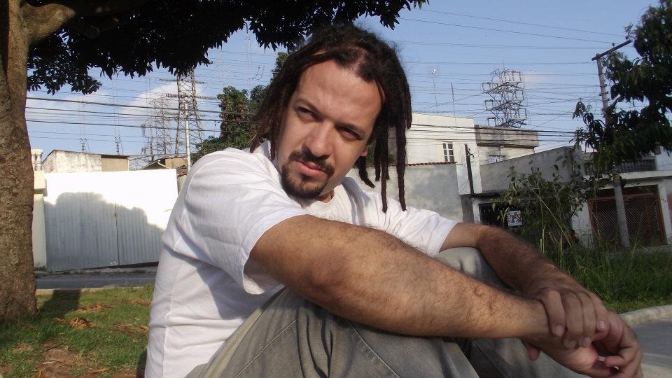 [foto%2520de%2520autor%255B7%255D.jpg]