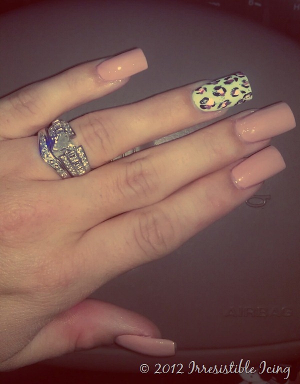 [leopardpeachnails%255B9%255D.jpg]