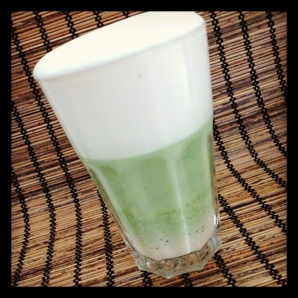 [MatchaLatte2%255B3%255D.jpg]