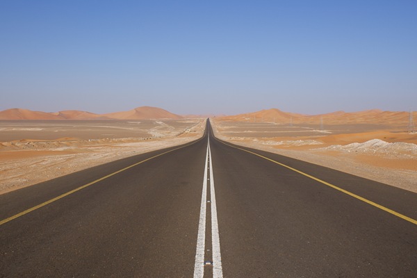 [Desert_road_UAE%255B2%255D.jpg]