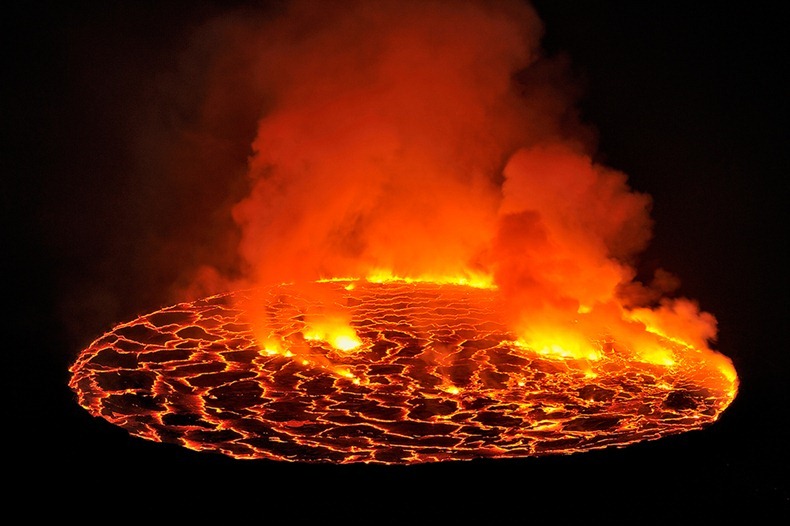 Nyiragongo-2 Nyiragongo-2