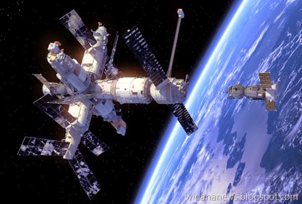  Stasiun Luar Angkasa Internasional (ISS)