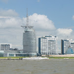 DSC01808.JPG - 23.06.2013. Bremerhaven (ujście rzeki Wezery); widok miasta i portu