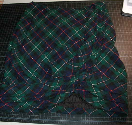 wool plaid skirt refashion sew a straight line-8-2 wool plaid skirt refashion sew a straight line-8-2