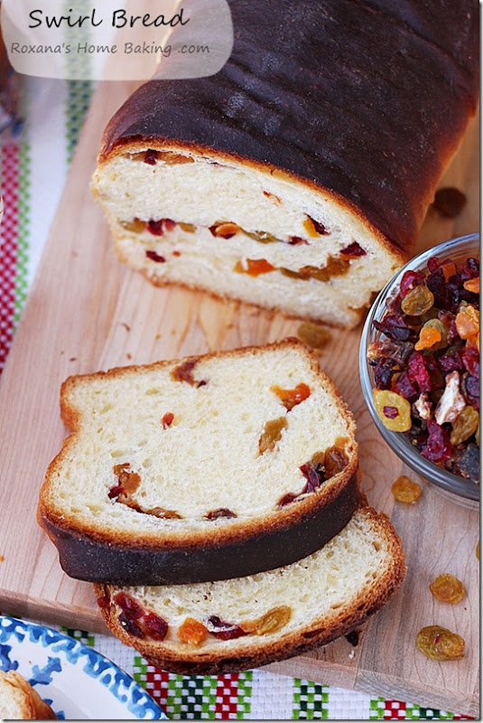 Dried_Fruit_Swirl_Bread_Recipe_Roxanashomebaking_3 Dried_Fruit_Swirl_Bread_Recipe_Roxanashomebaking_3