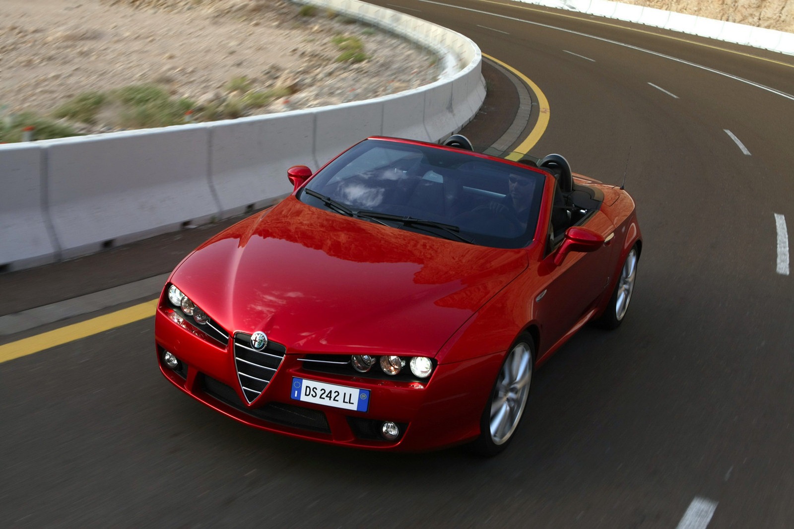 [Alfa-Romeo-Spider-6%255B2%255D.jpg]