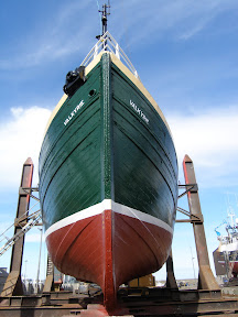 My, what a shiny boat you have!