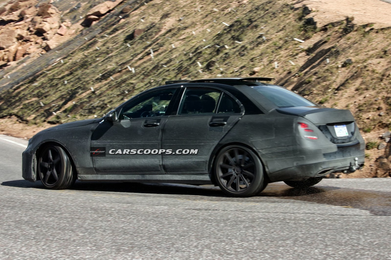 [2015-Mercedes-C-Class-AMG5%255B2%255D.jpg]