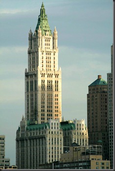 Woolworth_Building_by_themindofmadness