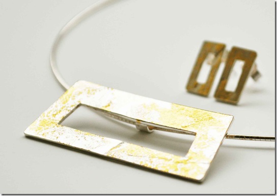 rolleredframehorgoldleaf pendear copy