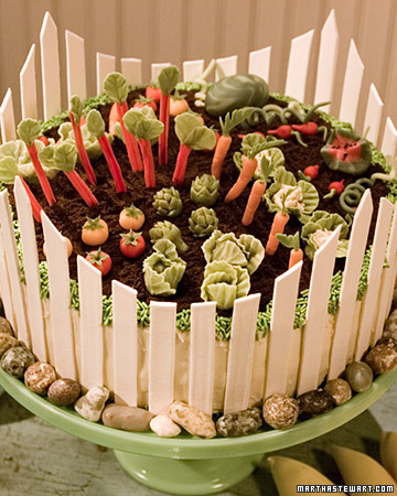 Michelle Bommarito shows me how to makes a fanciful spring garden cake. (OAD: 4/11/2000)