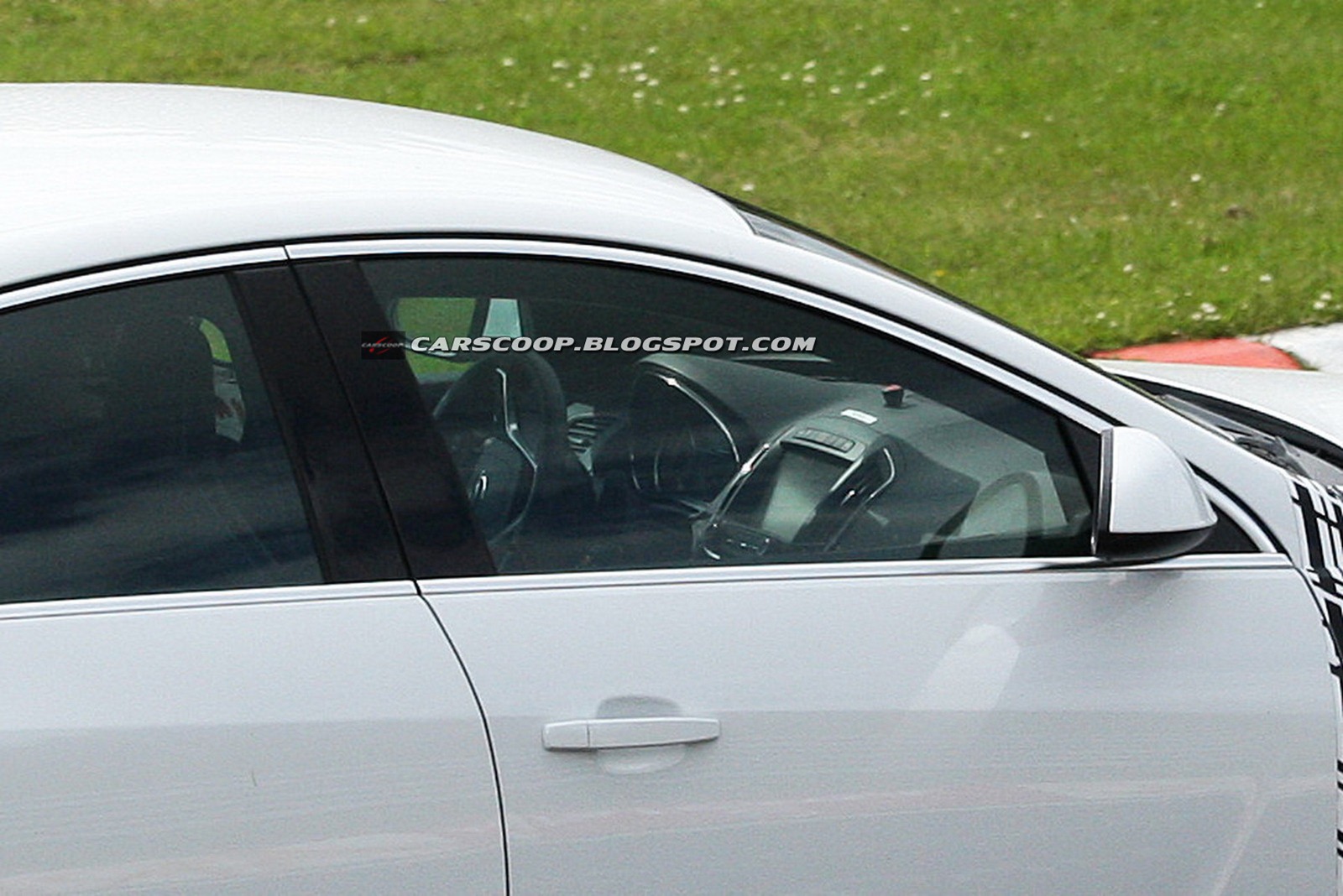 [2013-Opel-Insignia-OPC-3%255B3%255D.jpg]