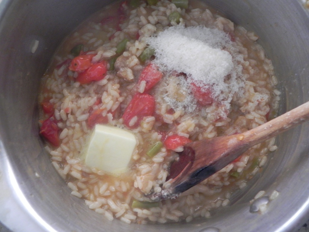 [DSCN99764.jpg&description=Mixed Mushroom and Cherry Tomato Risotto {Risotto con i Funghi e Pomodorini}')]