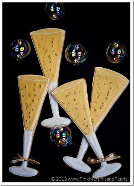 champagne cookie party favors