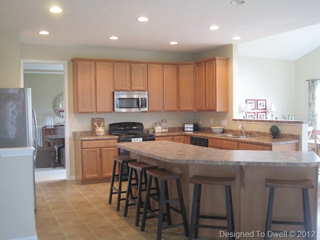 Kitchen with large island IMG_5933