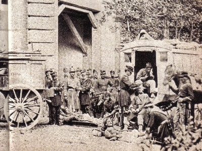 Ambulanza esercito italiano a Villa Torlonia il 20 settembre 1870 Ambulanza esercito italiano a Villa Torlonia il 20 settembre 1870