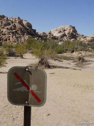 NO SWIMMING