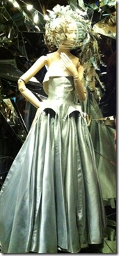 OMD I love this dress - reminds me of my favorite painting by Ingres