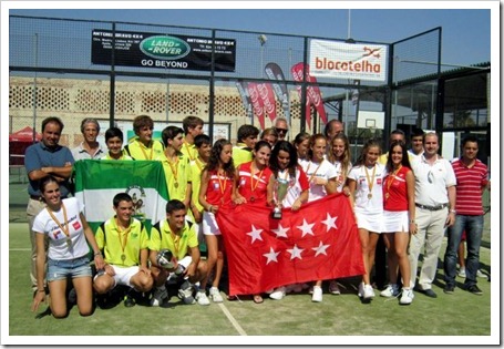 Dominio andaluz y madrileño en el Campeonato de España por Selecciones Autonómicas de Menores de Pádel 2011 celebrado en Badajoz.