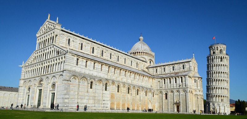 [Cathedral%2520and%2520tower%255B3%255D.jpg]