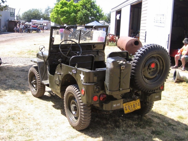 [IMG_2651-1942-Willys-MB-at-Antique-P%255B2%255D.jpg]