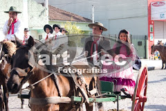 Fotos do evento Desfile 7 de Setembro. Foto numero 4. Fotografia (fotografias) da Art Tec Fotografias que faz fotos de casamento, fotos de festas, fotos de eventos sociais, fotos de aniversário, fotos de formatura, fotojornalismo, ensaios fotográficos, fotos de estúdio, book fotográfico e outros serviços fotográficos em Pelotas, RS, e outras cidades do Rio Grande do Sul. fotos casamento de pelotas rs para noivas casamentos rio grande do sul foto fotografia convite recepção lembrancinha confraternizações bolo vestidos noiva