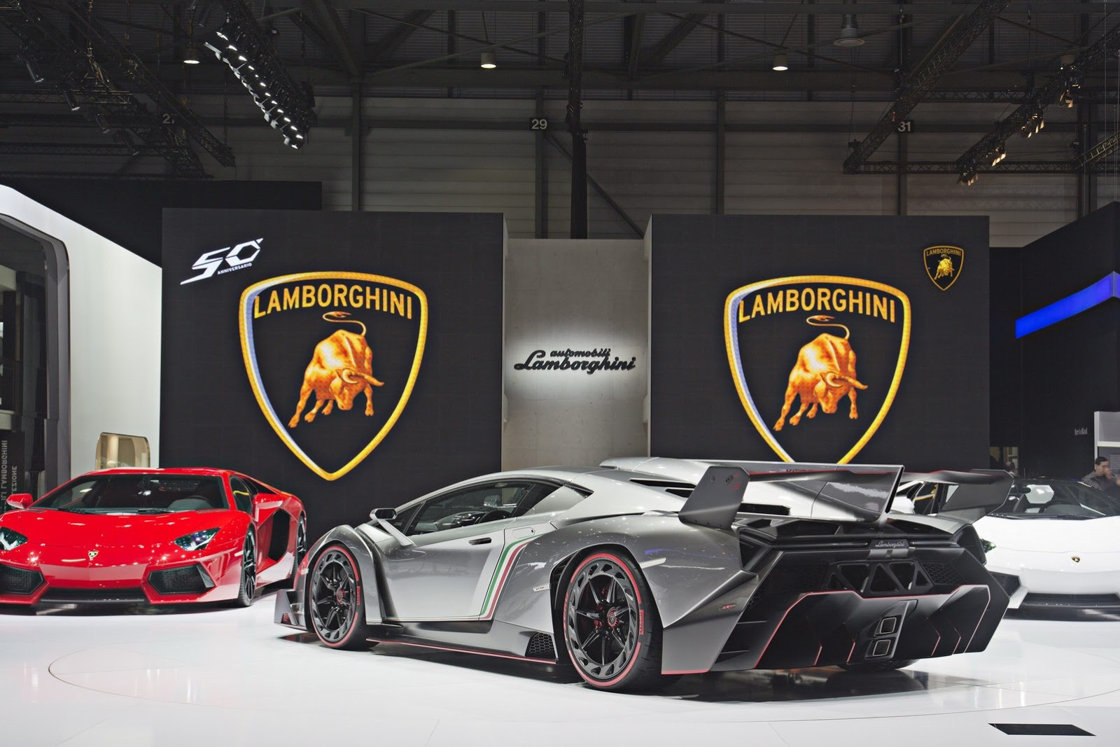 [Lamborghini-Veneno-48%255B2%255D.jpg]