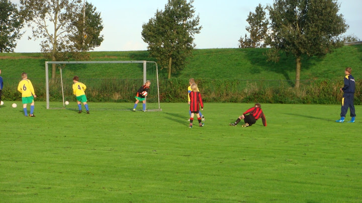 2011 - SC SCHEEMDA E4 - WVV E5 - 08 oktober 002.jpg