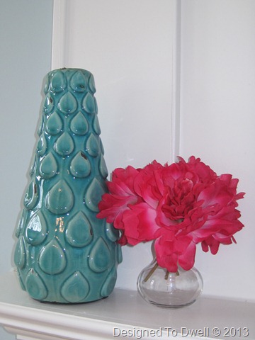 Turquoise Vase on Mantel IMG_6799
