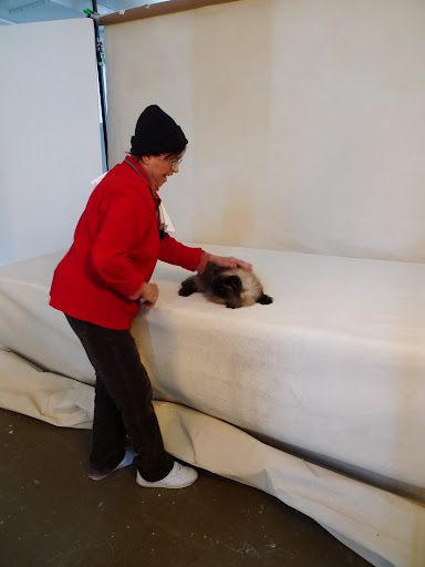 It's a good thing that Laura Acuna accompanied me on this photo shoot.  Aside from Martha, Laura is the only one who understands my gorgeous fur coat.