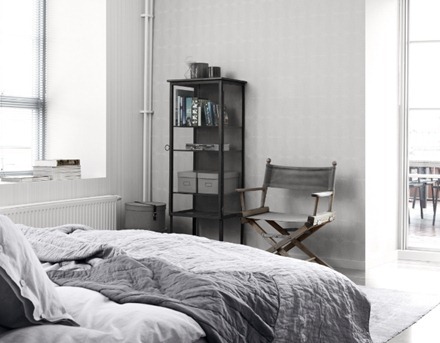 Eco, Almost White 4