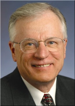 [Dr.-Erwin-W.-Lutzer-Senior-Pastor-Th%255B2%255D.jpg]