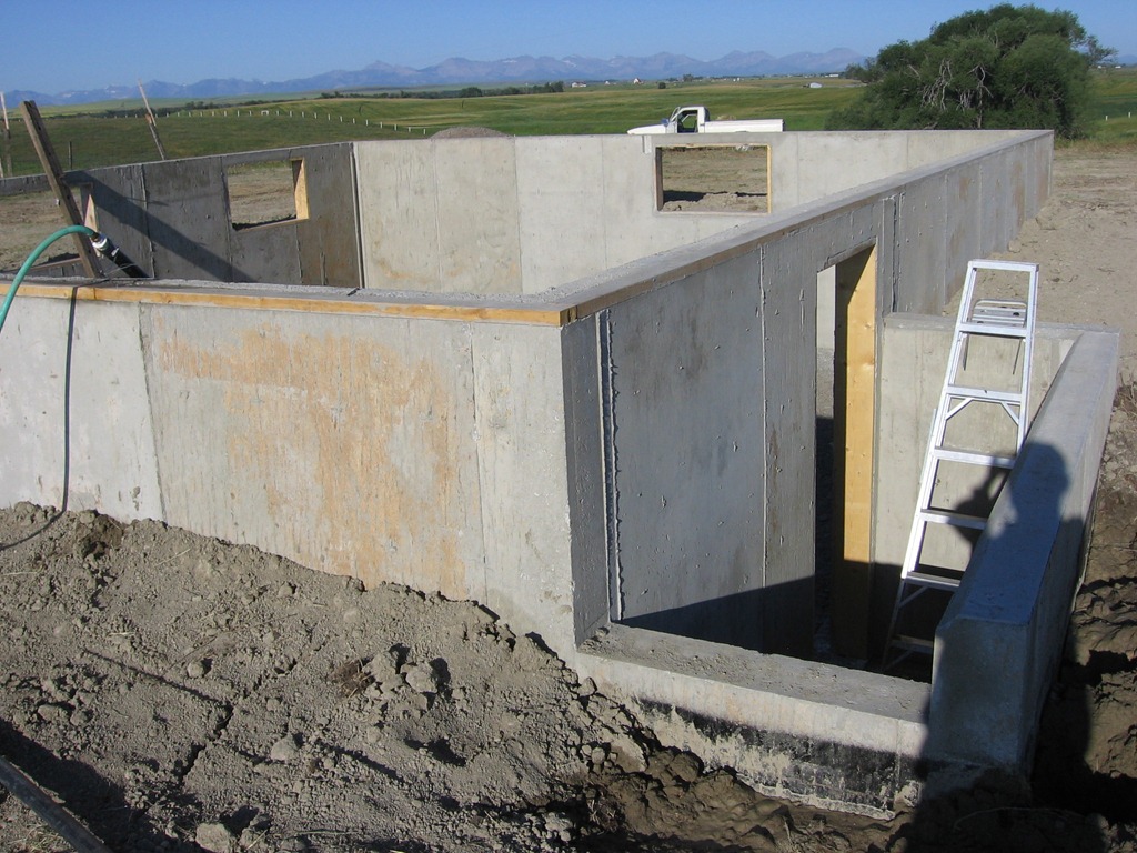 [basement-0034.jpg]