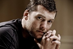 Sam Worthington segít bosszút állni