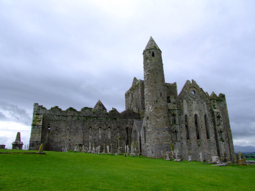 [Rock%2520of%2520Cashel%2520002%255B5%255D.jpg]