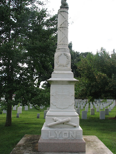 This monument was ereceted by 