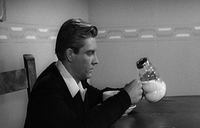 [42.goesintoacoffeeshop5.jpg]