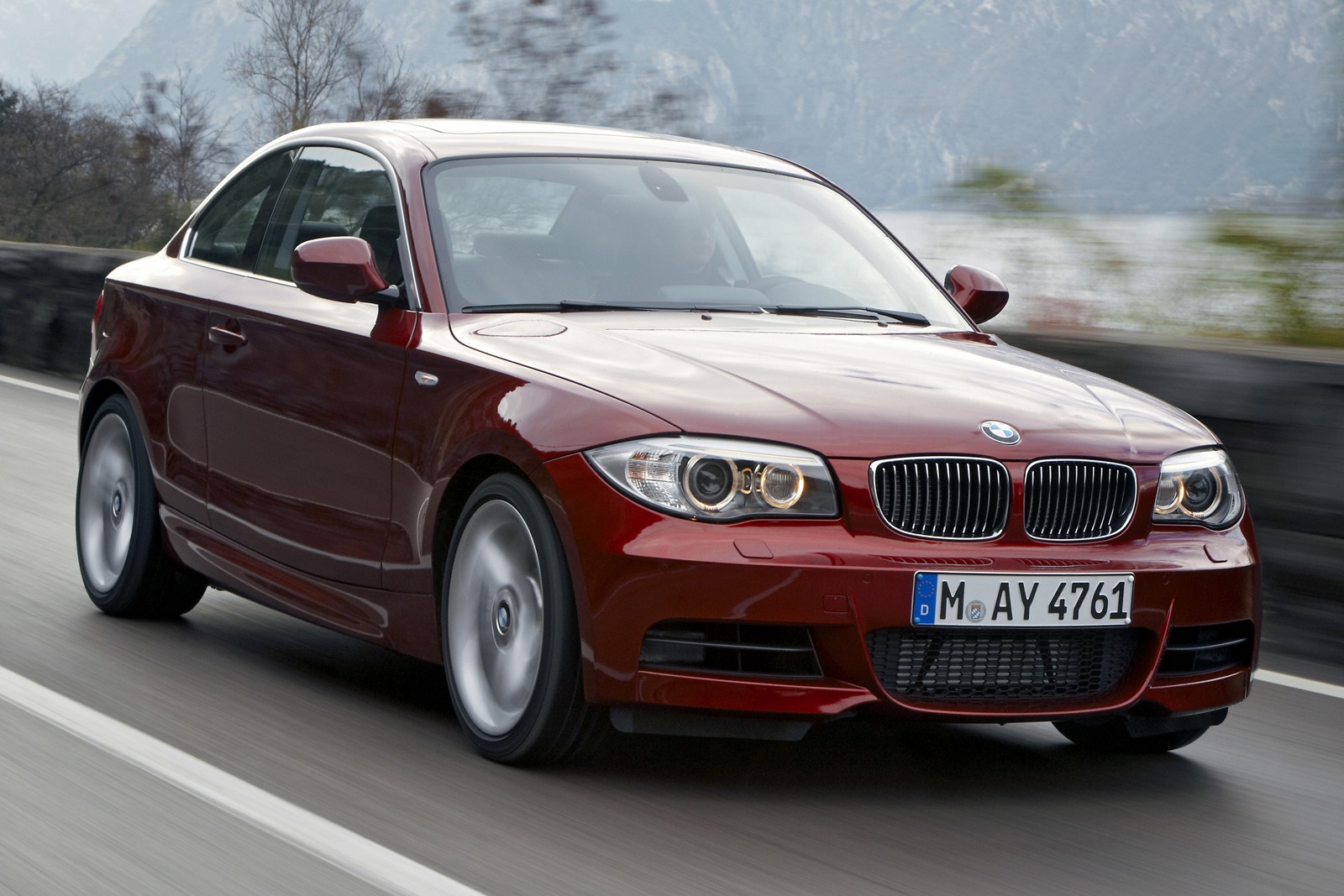 [View-6-BMW-1-Series-Coupe%255B3%255D.jpg]