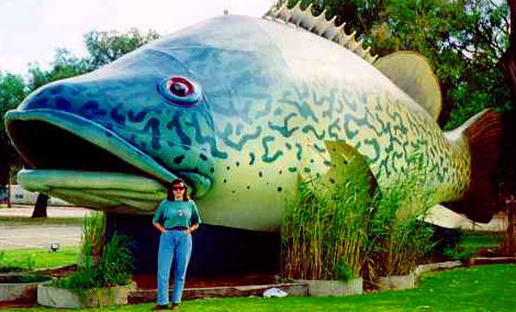 [big_fish%2520SWAN%2520HILL%255B5%255D.jpg]