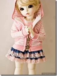 Doll-girl-cute-alone-little-innocent-lovely-pretty