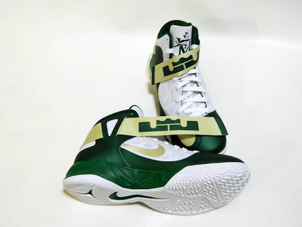 Detailed Look at Nike Zoom Soldier VI SVSM 8220Fighting Irish8221 PEs